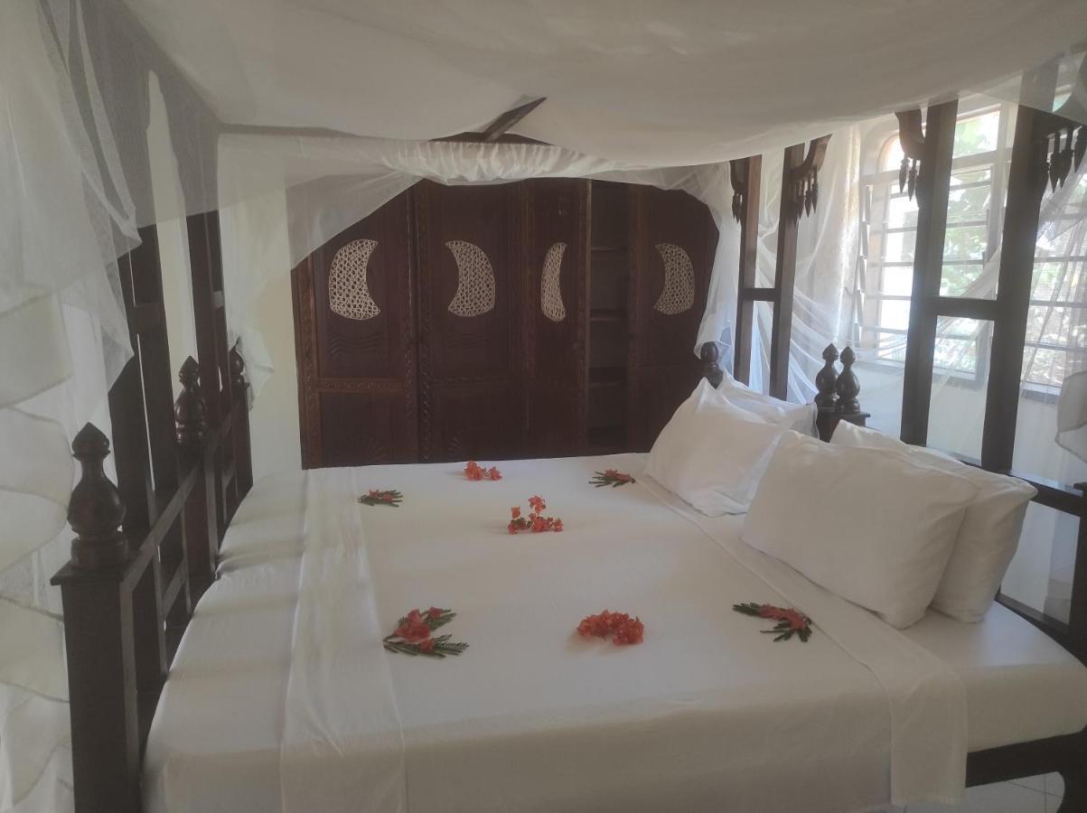 2Livu Villas Watamu Exterior photo