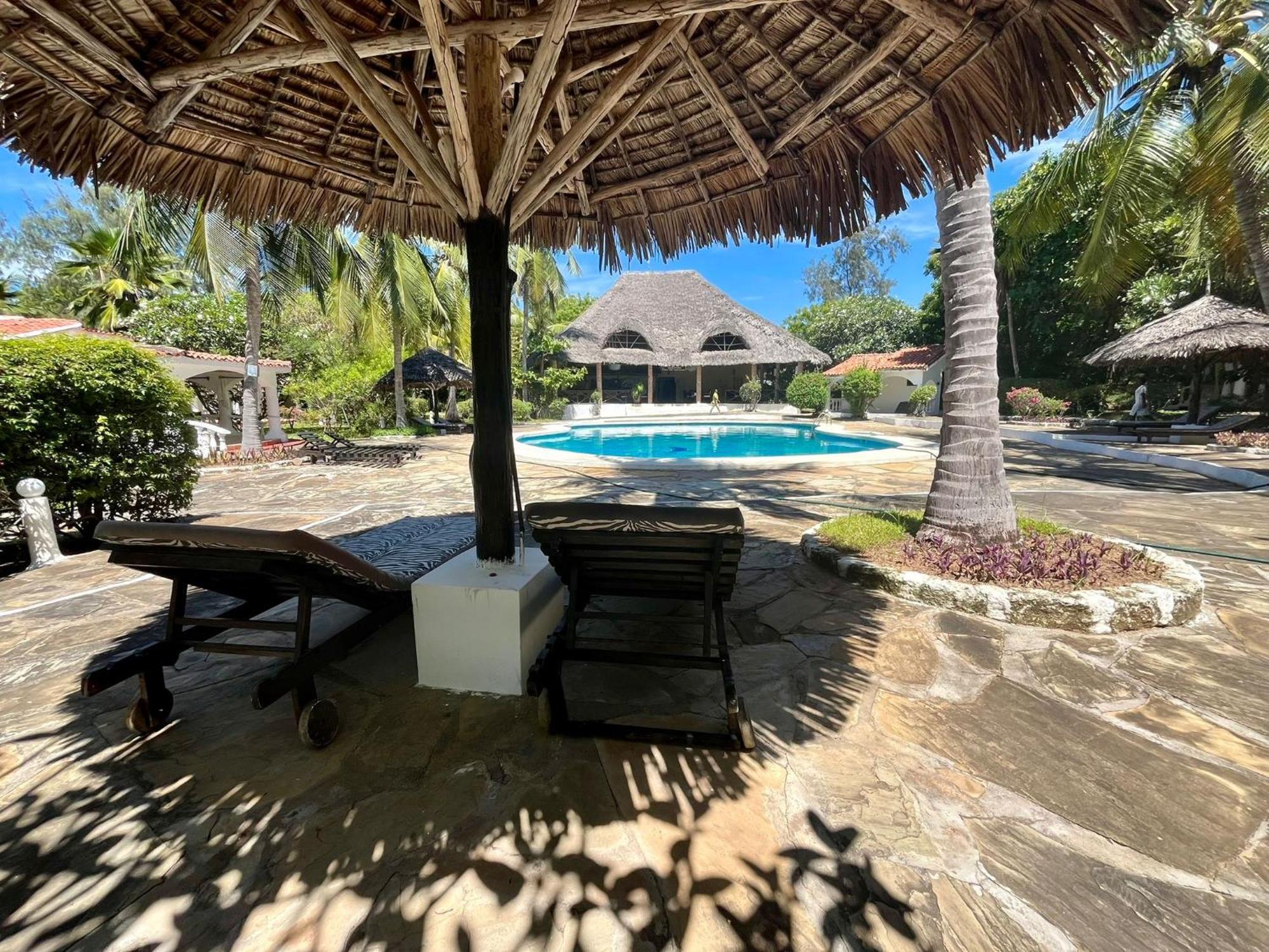 2Livu Villas Watamu Exterior photo