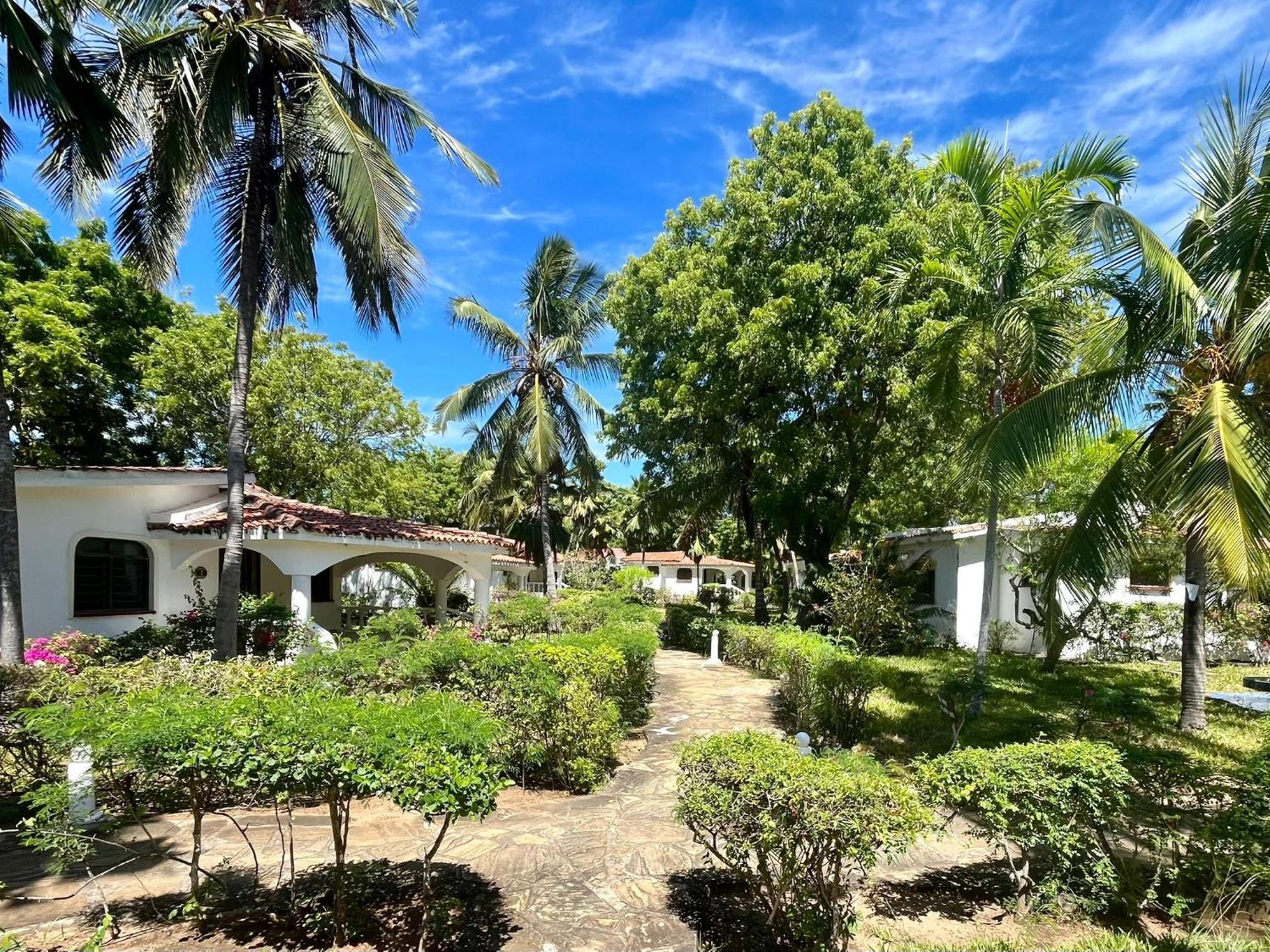 2Livu Villas Watamu Exterior photo